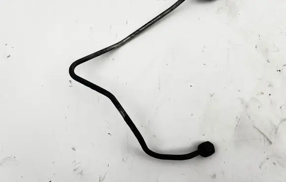 Toyota Land Cruiser (J120) Fuel injector supply line/pipe