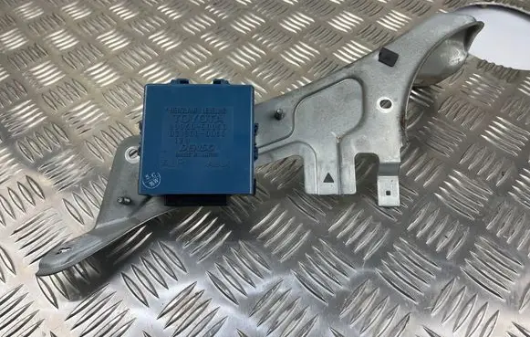 Lexus LS 430 Light module LCM 8996050050