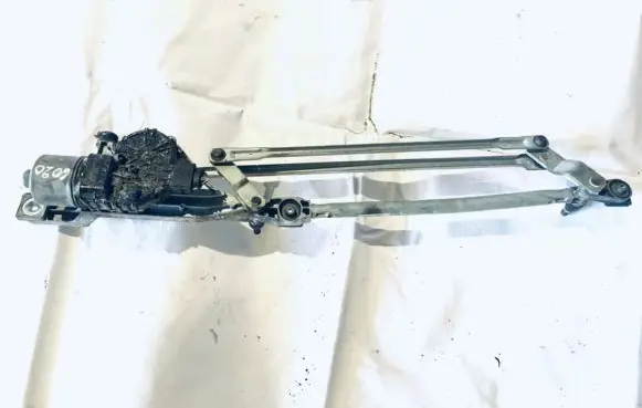 Ford Focus Front wiper linkage and motor 4m5117504bb 4m51-17504-bb