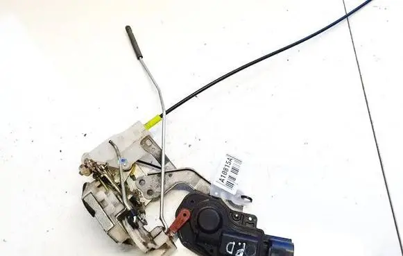 Toyota Aygo AB10 Front door lock