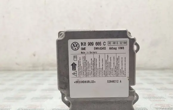 Volkswagen Golf Plus Airbag control unit/module 1K0909605C