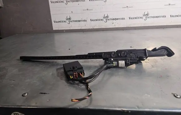 BMW 3 E92 E93 Seat belt adjustment motor 7149307 91234 983393101