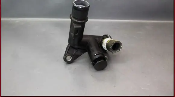 Peugeot 308 Engine coolant pipe/hose 9684589080 9671124880