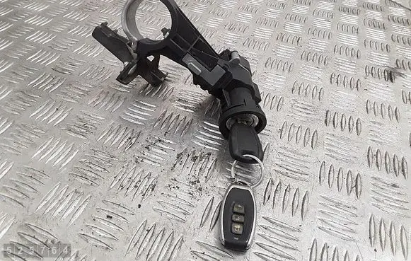 Opel Combo C Ignition lock 61124700