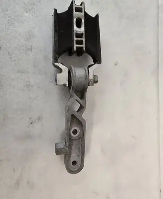 Volvo V60 Engine mount bracket 31359890
