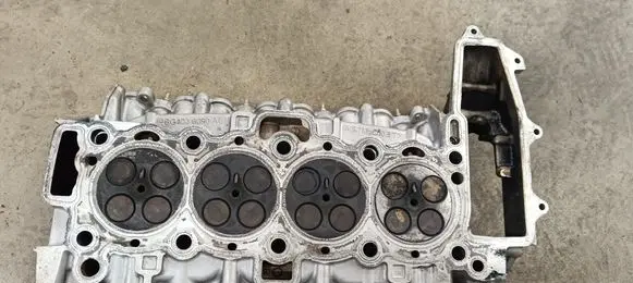 Jaguar XE Engine head PBG4D36090AB