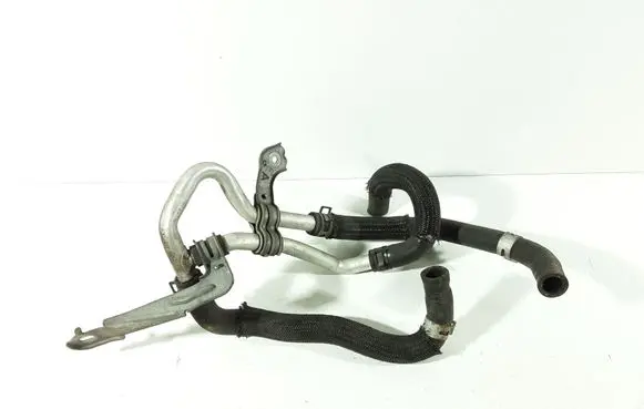 Toyota Prius+ (ZVW40) Engine coolant pipe/hose