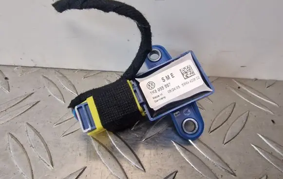 Volkswagen Scirocco Airbag deployment crash/impact sensor 1K8955557