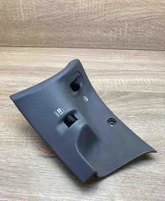 Chrysler Voyager Electric window control switch 4685504B 4685467B