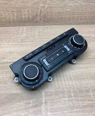 Skoda Octavia Mk2 (1Z) Climate control unit 3T0907044AB 5HB009749