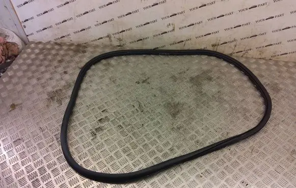 Opel Corsa F Front door rubber seal 