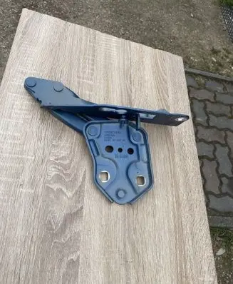 Volvo XC40 Engine bonnet/hood hinges 32297490