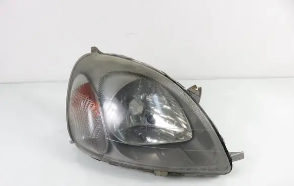 Toyota Yaris Headlight/headlamp 