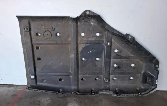 Lexus RX 450H Fuel tank bottom protection 7764148100