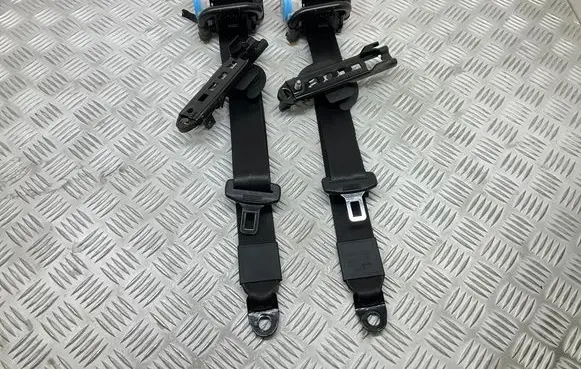 Audi Q3 8U Front seatbelt 8U0857705A 8U0857706A 8T8857833
