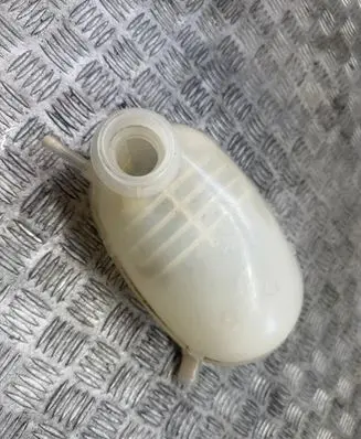 Ford Kuga II Coolant expansion tank/reservoir GV618A080B