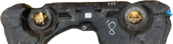BMW 1 E82 E88 Fuel tank 6763843 7179095