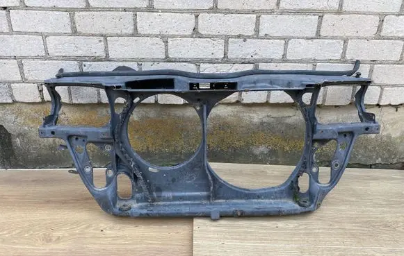 Volkswagen PASSAT B5 Radiator support slam panel