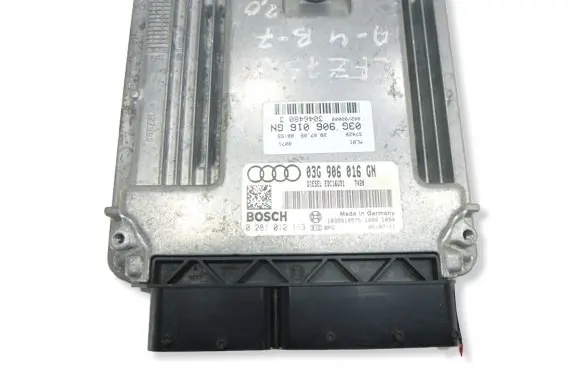 Audi A4 S4 B7 8E 8H Engine control unit/module 03G906016GN 1039S10575 0281012113