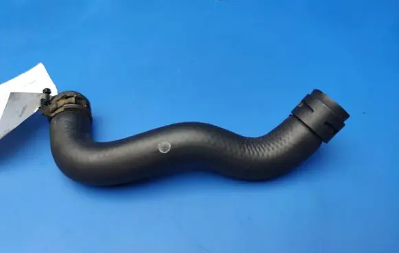 Lexus IS 220D-250-350 Engine coolant pipe/hose