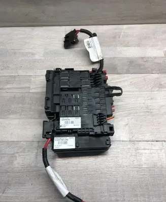 Volvo V60 Fuse module 30659092 12082011 31337182