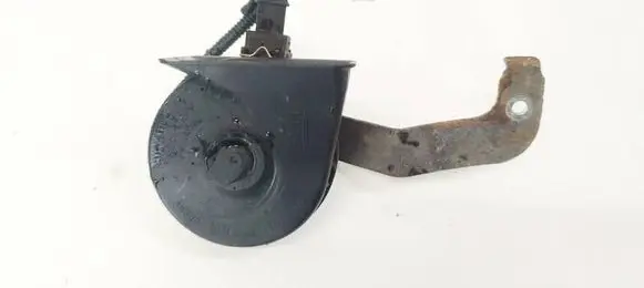 Volvo S40 Horn signal E30055306
