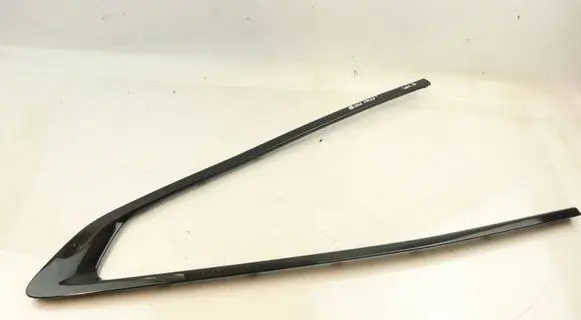 BMW M4 G82 G83 Rear fender molding trim 7482756
