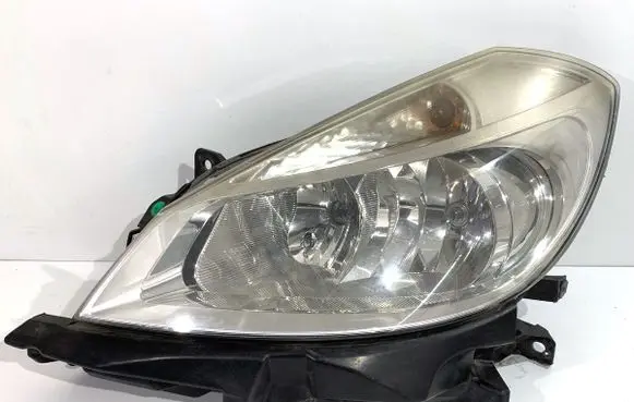 Renault Clio III Headlight/headlamp 8200865321