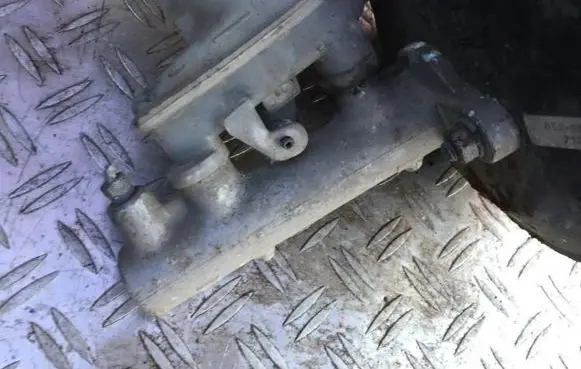 Master brake cylinder