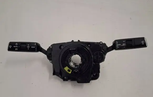 Peugeot 3008 III Central console control unit 9845235980