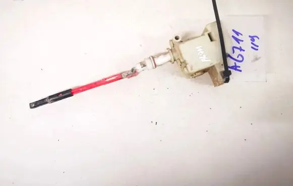 Volkswagen PASSAT B5 Central locking motor 