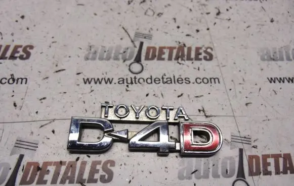 Toyota Corolla Verso E121 Manufacturers badge/model letters 