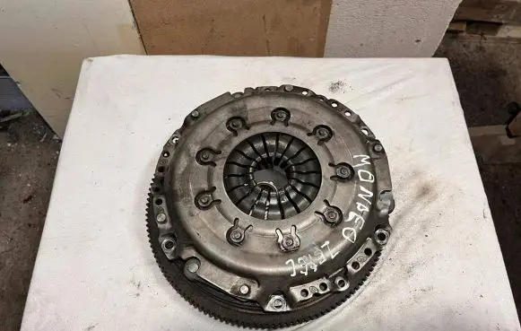 Ford Mondeo Mk III Clutch set kit 928M6398CB