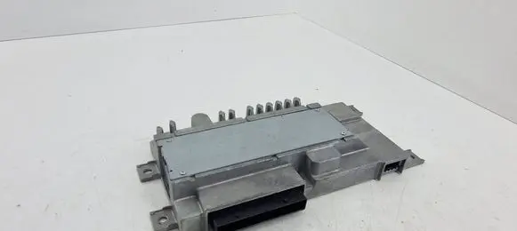 Audi A4 S4 B9 Sound amplifier 8W0035465