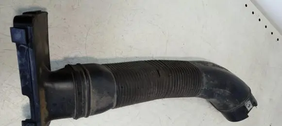 Seat Ibiza III (6L) Air intake duct part 6Q0129618G