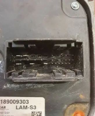 Mercedes-Benz CLA C117 X117 W117 Headlight ballast module Xenon A2189009303 524744F04 3629570