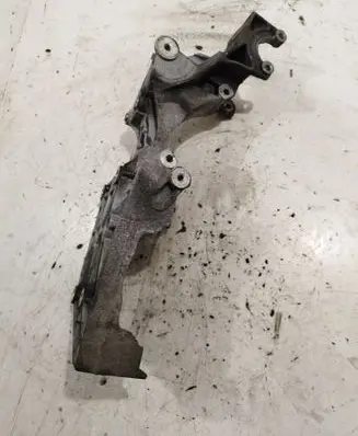 Mitsubishi Outlander A/C compressor mount bracket 03G903143J