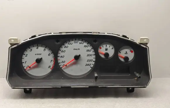 Nissan Primera Speedometer (instrument cluster) BE818 1707840