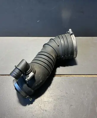 Audi A6 S6 C5 4B Turbo air intake inlet pipe/hose 4B0129627A PX0416468