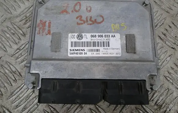 Volkswagen PASSAT B5 Other control units/modules 06B906033AA