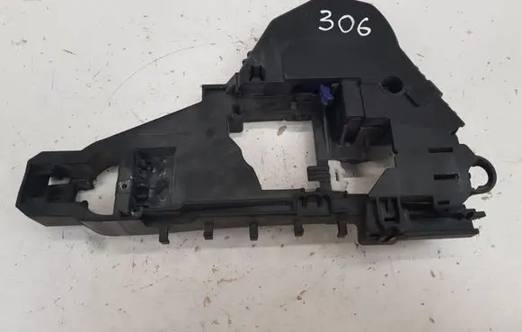 Mercedes-Benz A W169 Front door exterior handle/bracket A1697601134