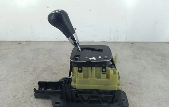 Mercedes-Benz A W169 Gear shifter/selector 169267068
