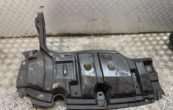 Toyota Yaris Engine splash shield/under tray 514420D141