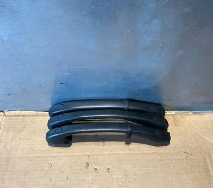 Mercedes-Benz C W202 A set of handles for the ceiling 