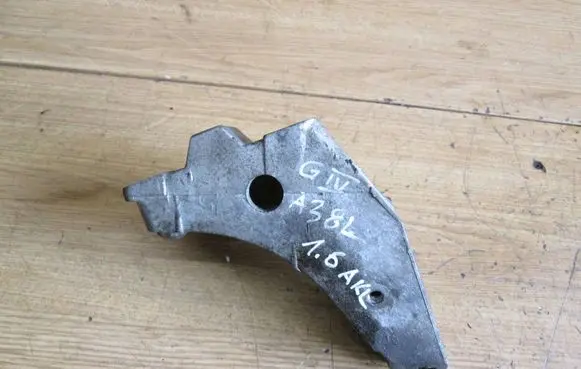 Audi A3 S3 8L Gearbox mounting bracket 1J0199117Q