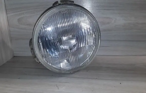 Mitsubishi Pajero Headlight/headlamp