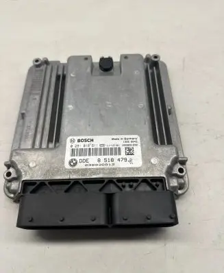 BMW 5 F10 F11 Engine control unit/module 0281018611 8518479 030036812
