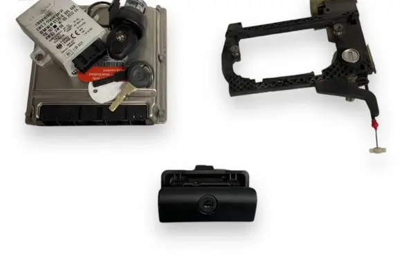 BMW 5 E39 Engine ECU kit and lock set 7788310 7788515 7786084