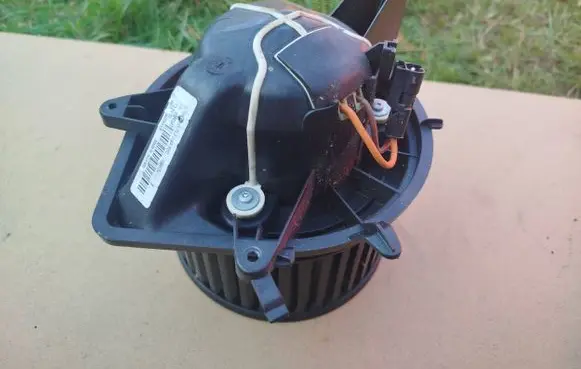 Mini Cooper Countryman R60 Heater fan/blower 990405J 34226459 10104041