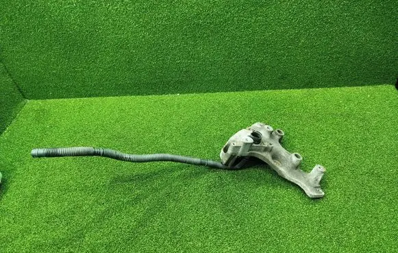 Renault Trafic III (X82) Engine mounting bracket 648606762R 93455374